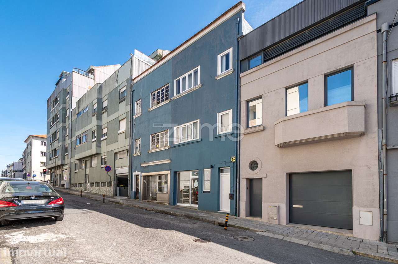 Oliveira Houses - Projecto Aprovado em Zona ARU - Grande imagem: 2/23