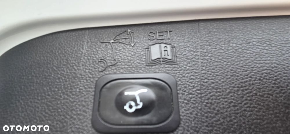 Ford Kuga 1.5 EcoBoost 2x4 Titanium - 35