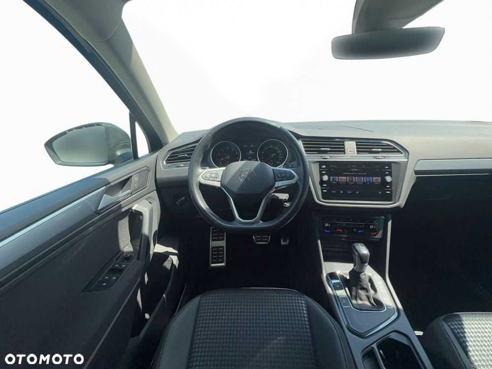 Volkswagen Tiguan - 16