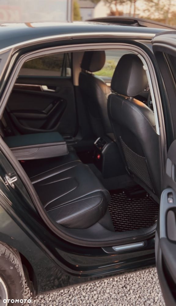 Audi A4 Limousine - 6