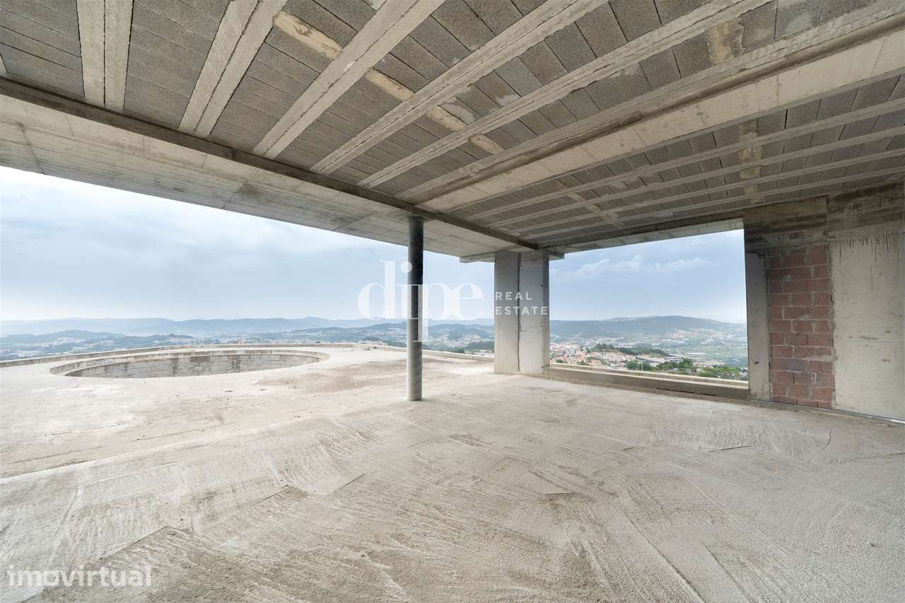 Deslumbrante moradia em construção com piscina e vistas desafogadas em - Grande imagem: 4/29