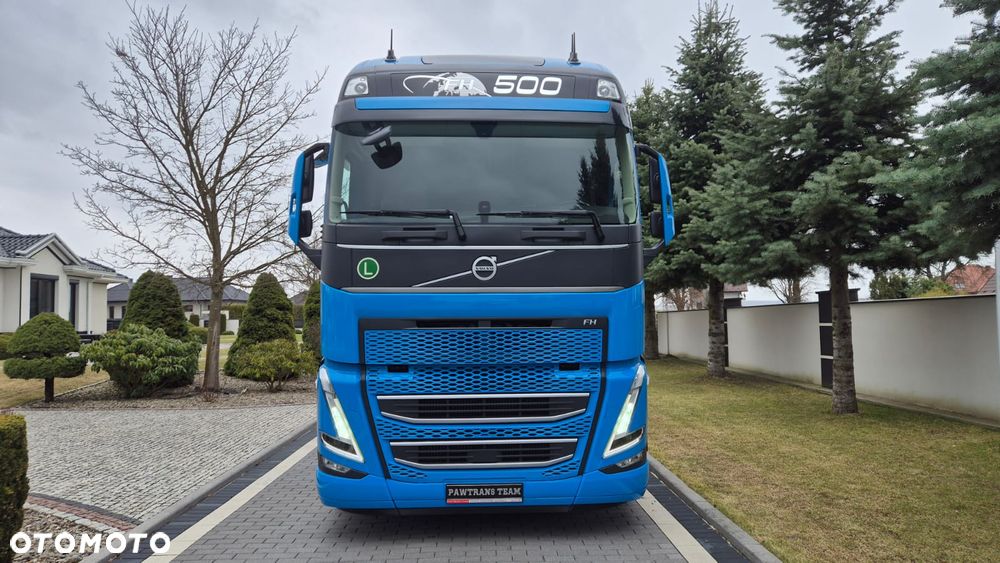 Volvo VOLVO///FH///500///2023/// GLOBETROTTER///XXL///JEDYNE  212 TYŚ KM///KLIMATYZACJA POSTOJOWA///HYDRAULIKA/// ALUFELGI///ZABUDOWY  MIĘDZYOSIOWE///KAMERA/// FULL LED///VIRTUAL COCPIT/// PERFEKCYJNY STAN - 4