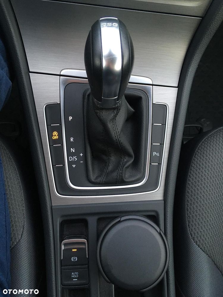 Volkswagen Golf Variant 2.0 TDI (BlueMotion Technology) DSG Comfortline - 23