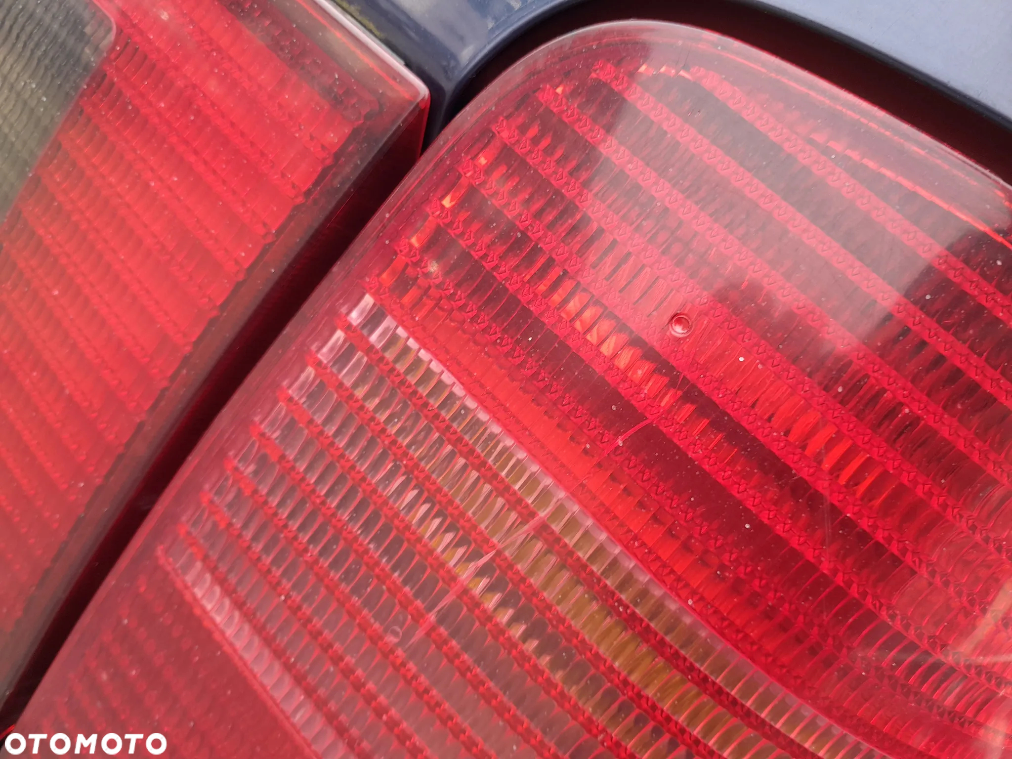 VW SHARAN LAMPA PRAWA TYLNA PRAWY TYŁ W BŁOTNIK - 4