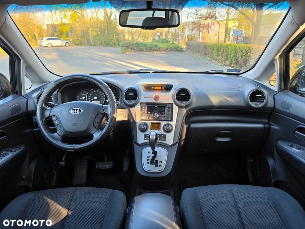Kia Carens - 3