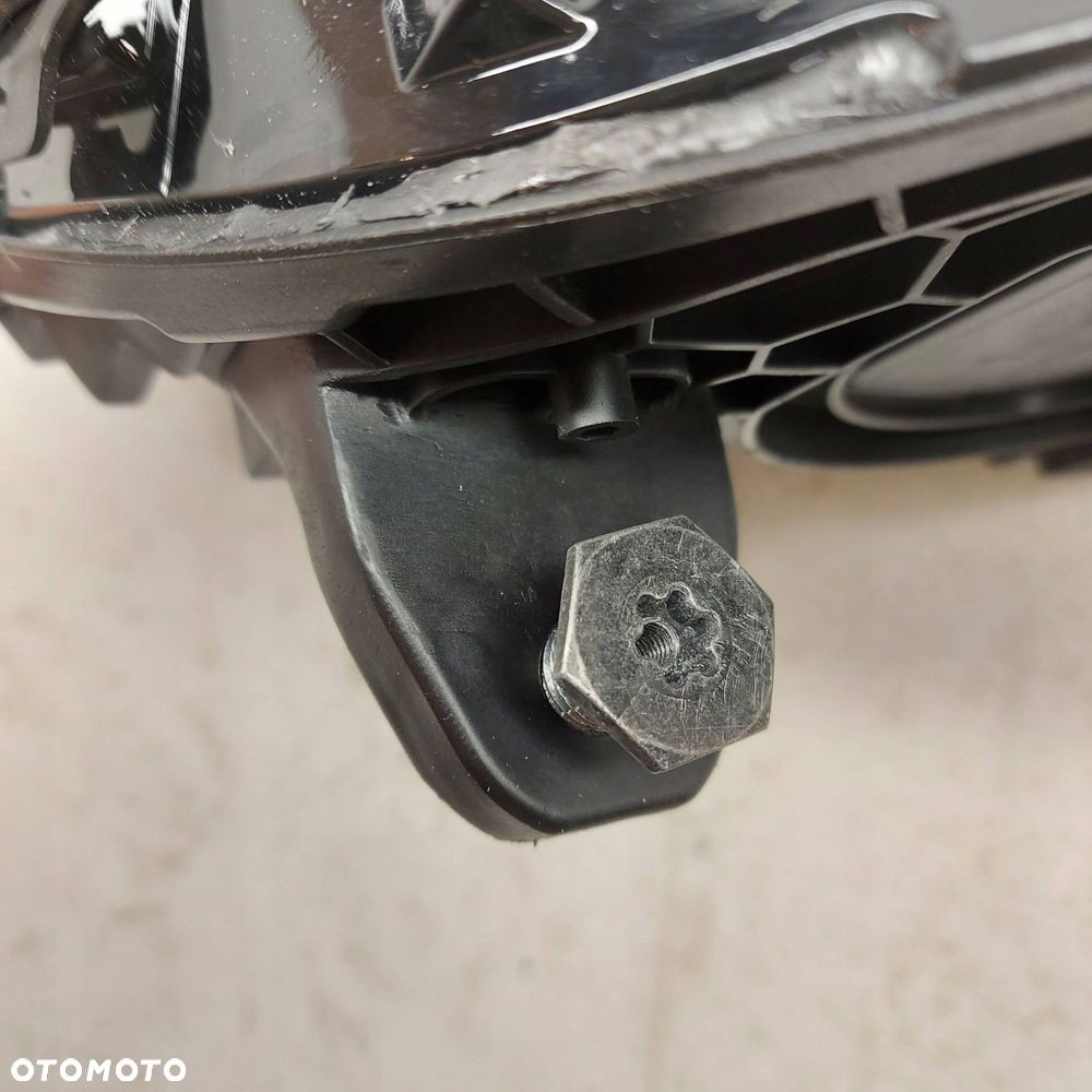 mercedes-benz c w206 przód strona prawa performance led a2069060803 - 7