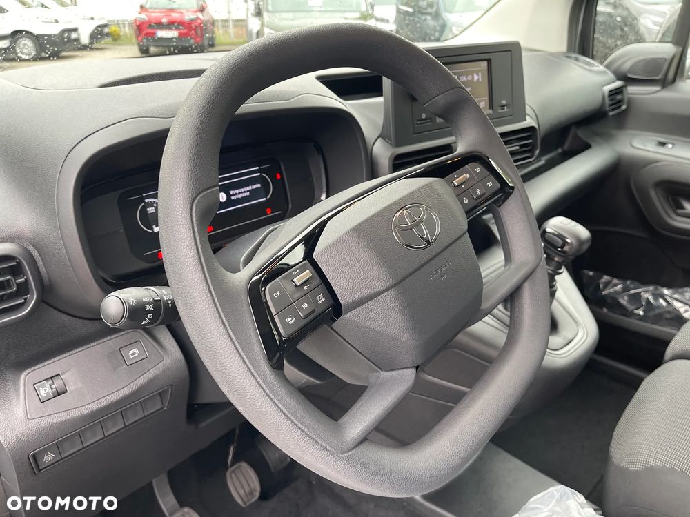 Toyota Proace City - 13