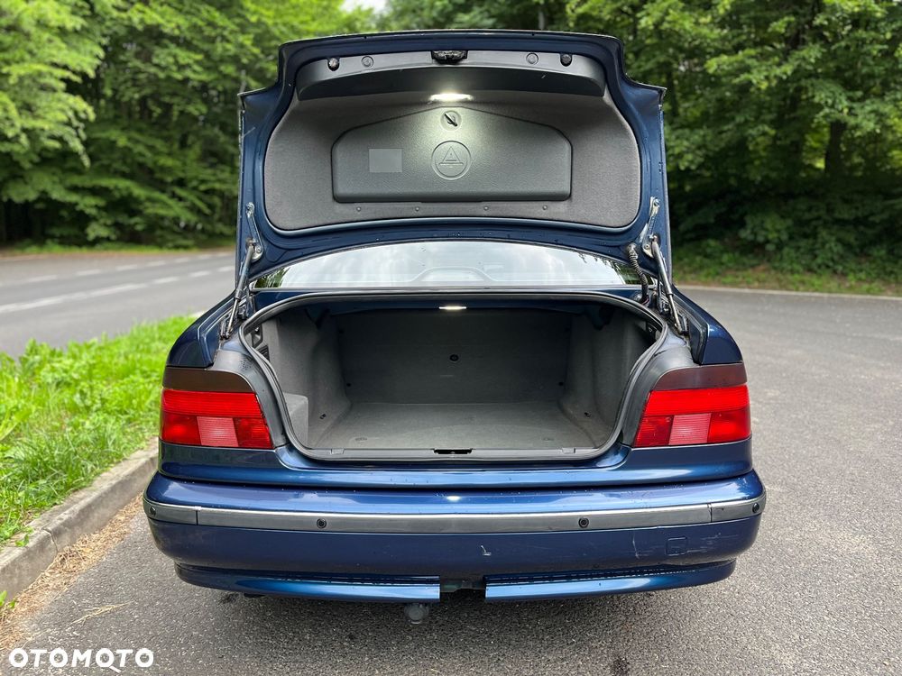 BMW Seria 5 520i - 9