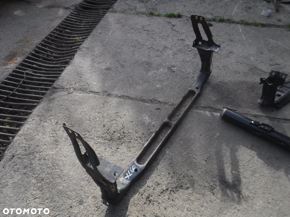 Volvo XC60 I belka przod strefa strefy zgniotu wspornik - 3