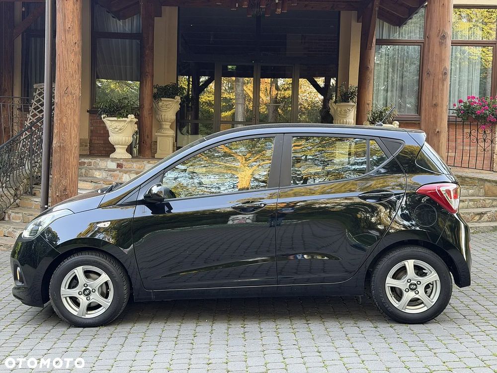 Hyundai i10 1.0 YES - 17