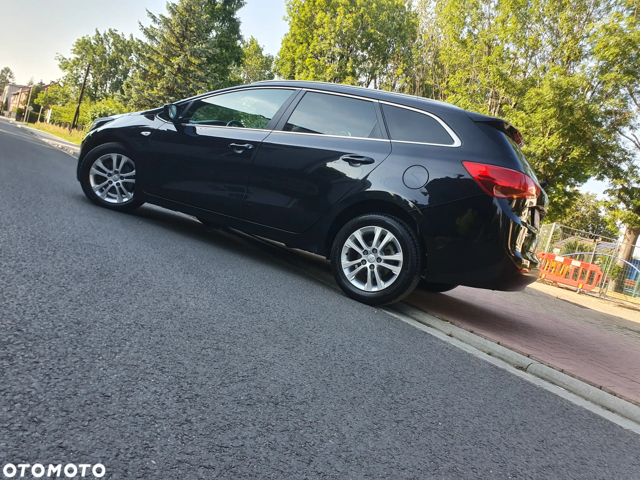 Kia Ceed 1.6 GDI SW Vision - 32