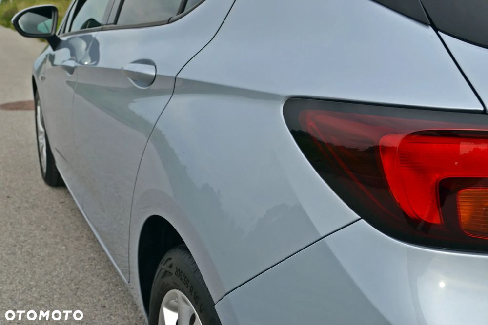 Opel Astra - 11