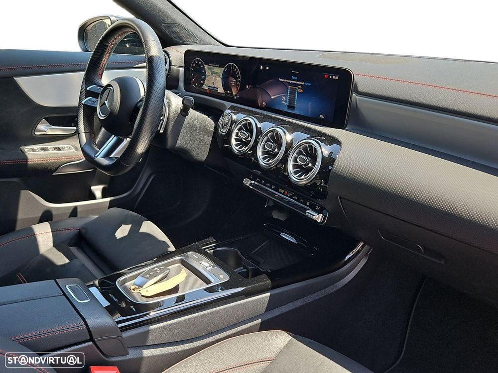 Mercedes-Benz CLA 250 e AMG Line - 15