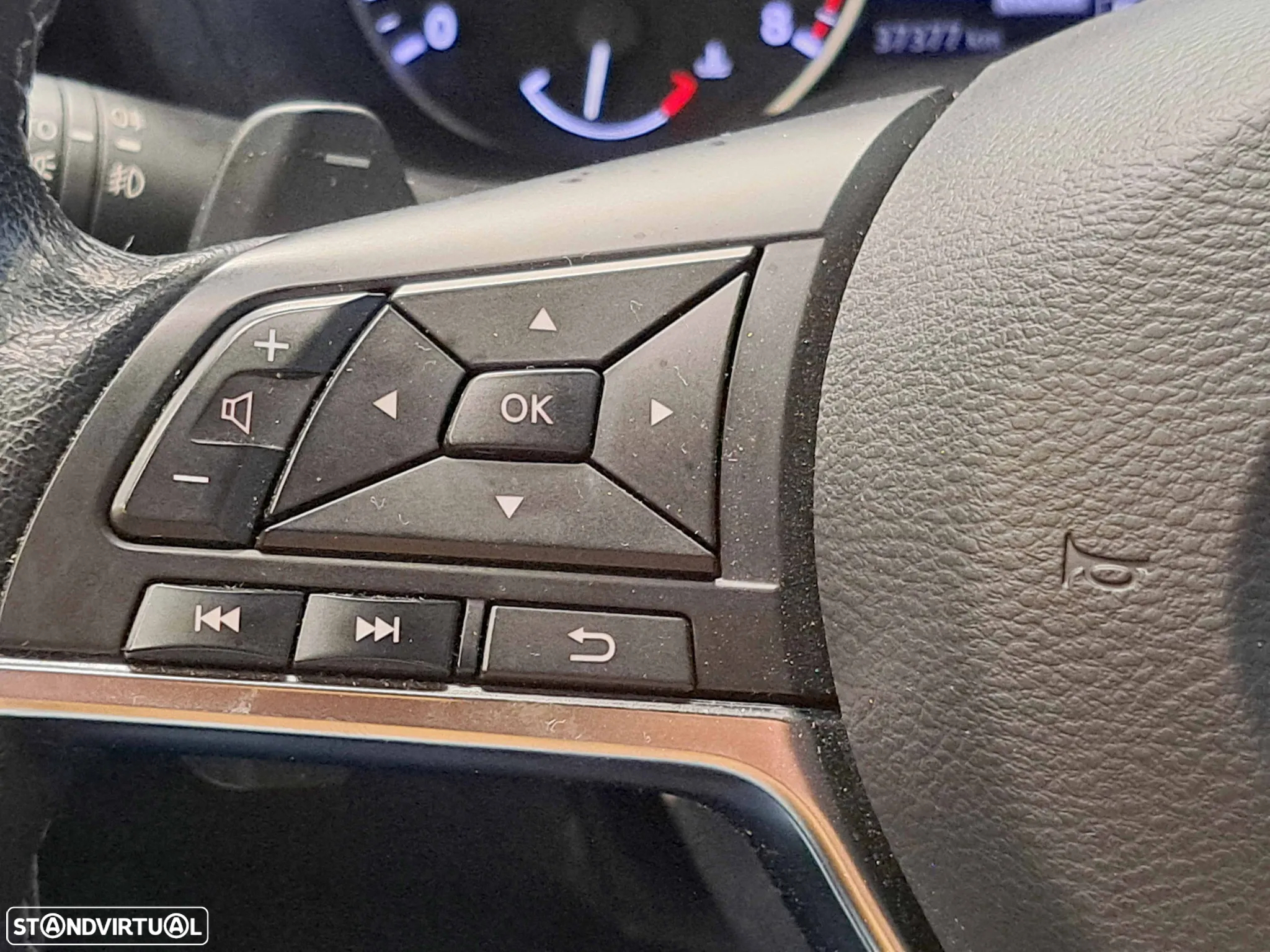 Nissan Juke 1.0 DIG-T Acenta DCT - 8