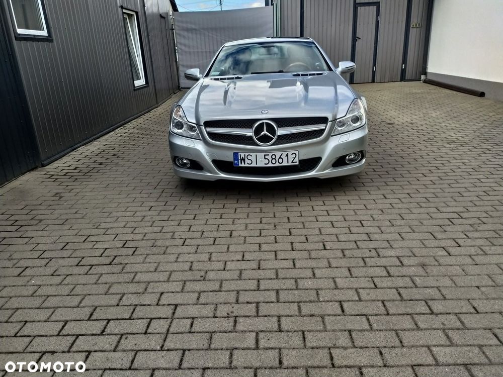 Mercedes-Benz SL - 11
