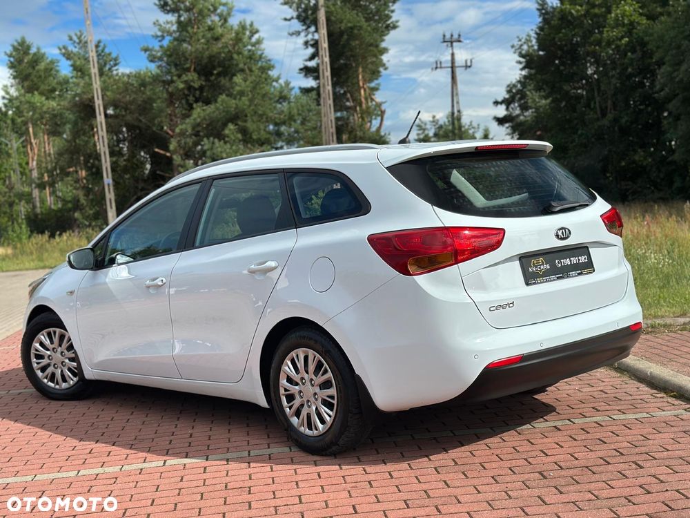 Kia Ceed 1.6 GDI Business Line - 21