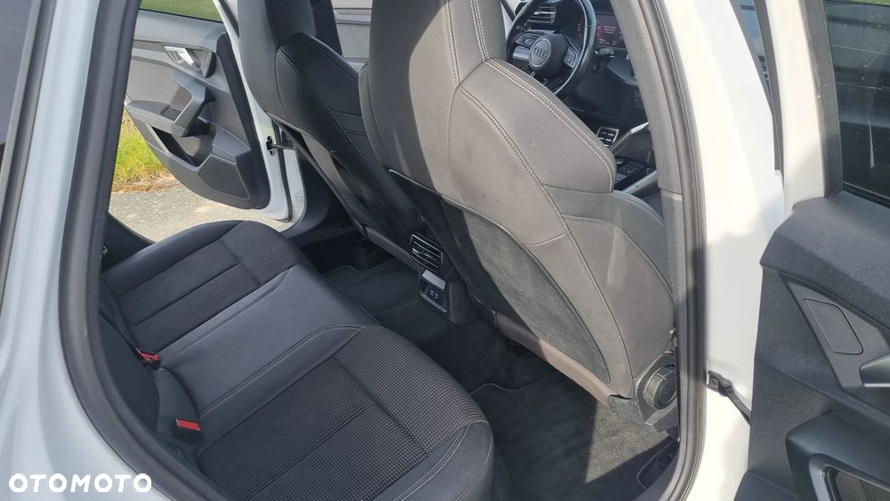 Audi A3 Sportback 2.0 TDI (clean diesel) S tronic S line Sportpaket - 28