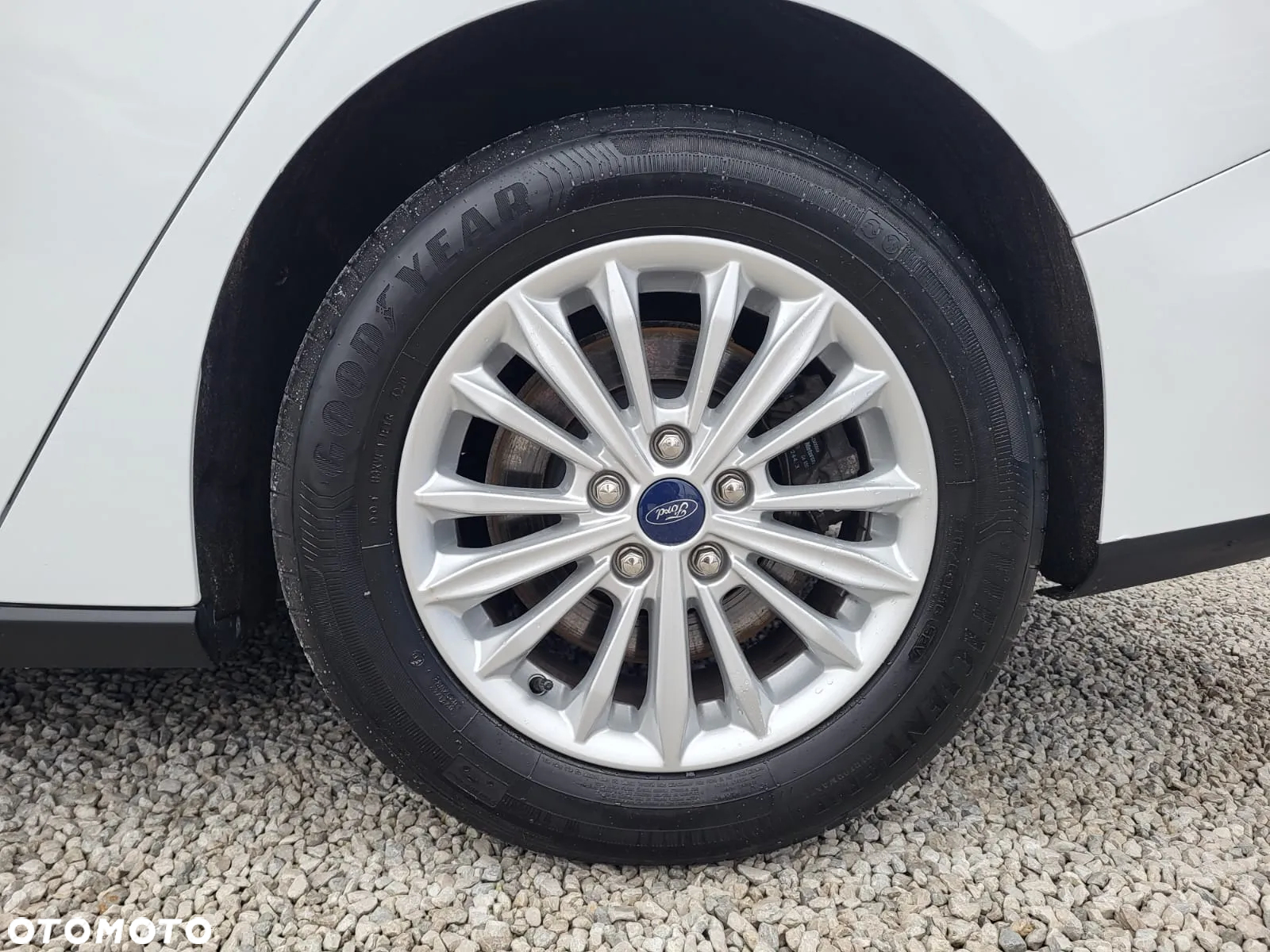 Ford Focus 1.0 EcoBoost Hybrid ACTIVE DESIGN - 11