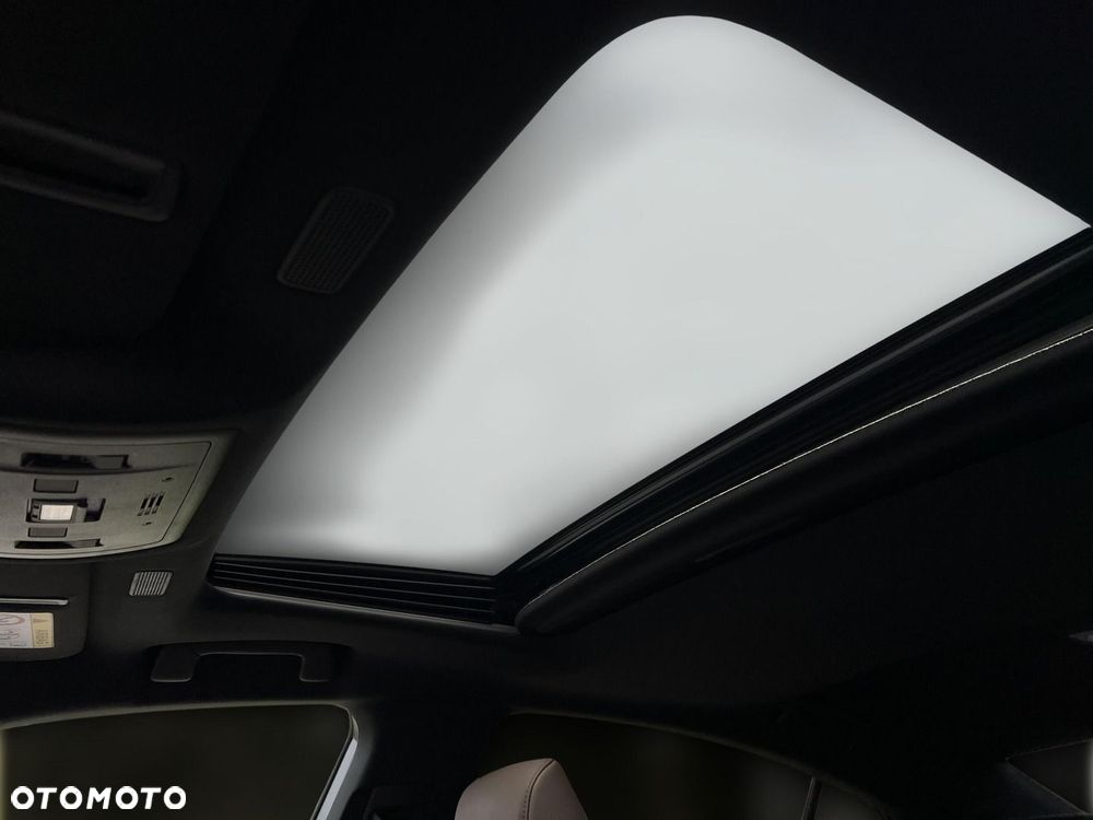 Lexus ES 300h Business Edition - 24