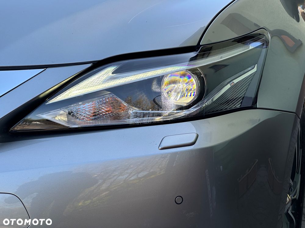 Lexus CT 200h Prestige - 10