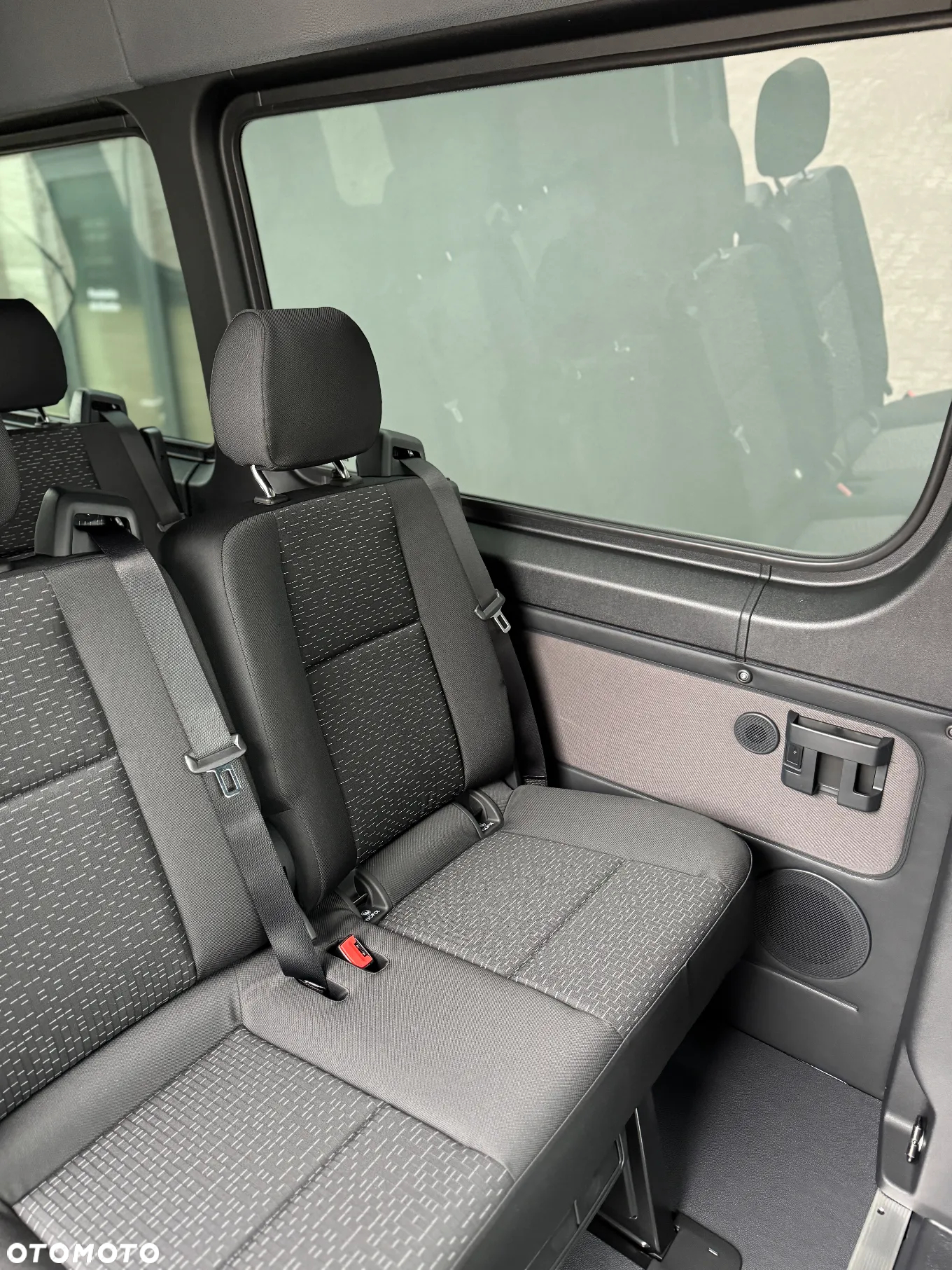 Mercedes-Benz Sprinter - 29