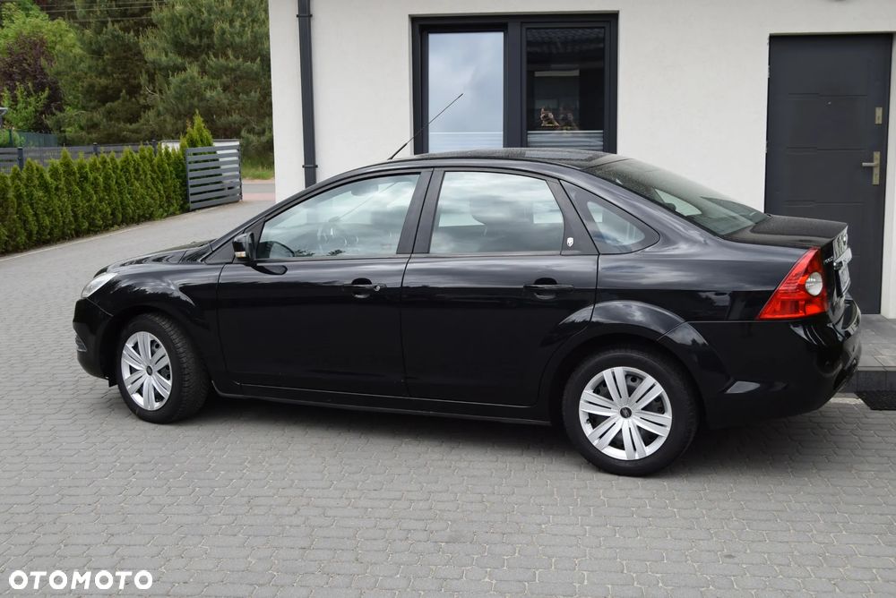 Ford Focus 2.0 TDCi DPF Ghia - 10