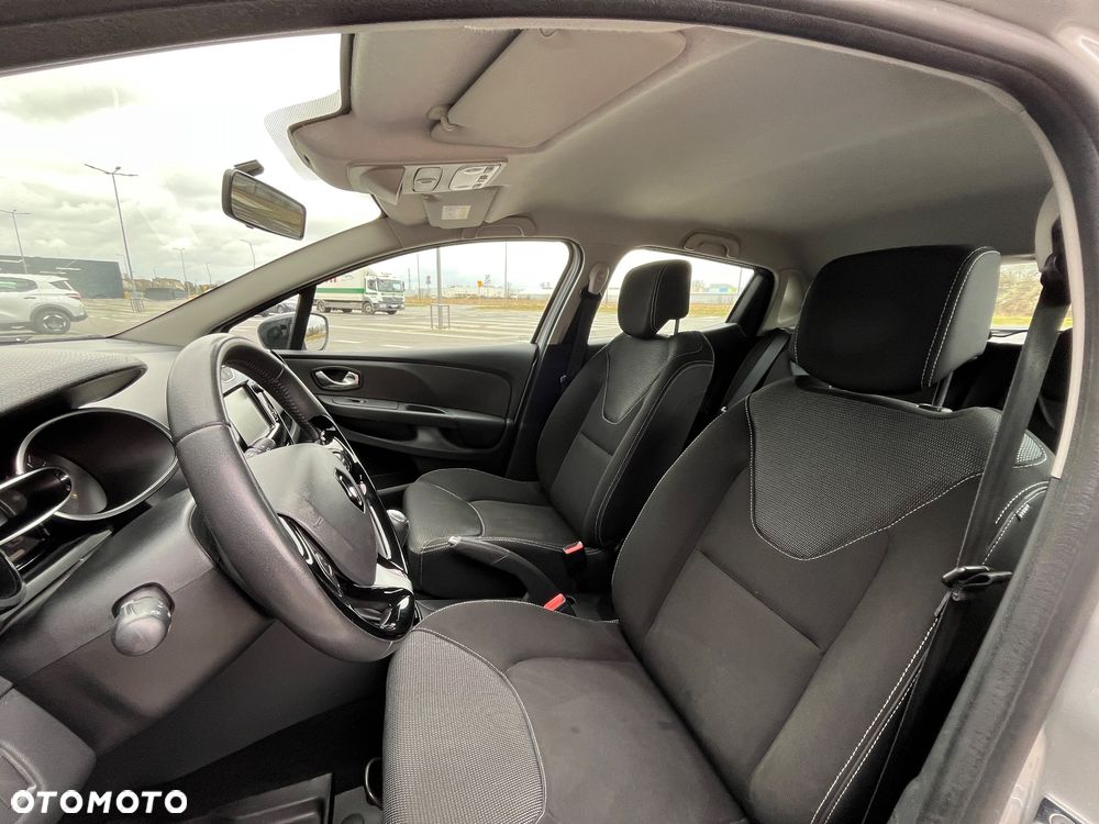 Renault Clio 1.2 16V Life EU6 - 11