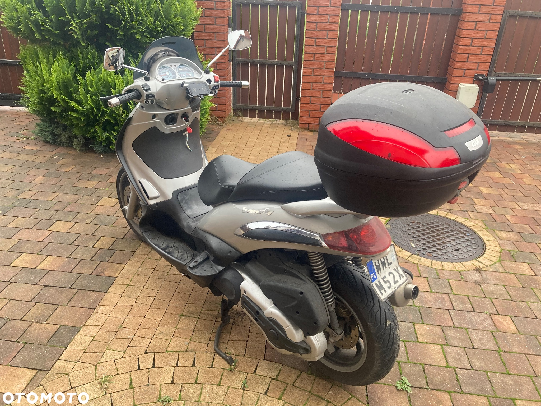 Piaggio Beverly - 4