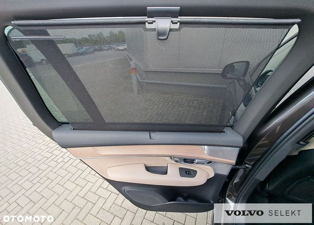 Volvo XC 90 - 32
