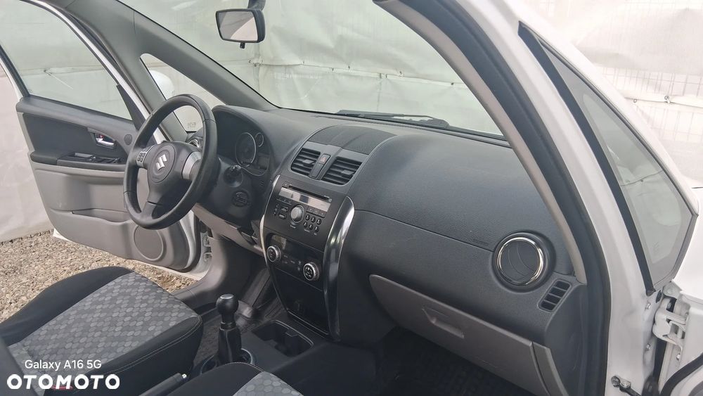 Suzuki SX4 1.6 VVT 4x4 Comfort - 13