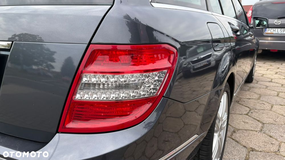 Mercedes-Benz Klasa C 220 CDI DPF Automatik BlueEFFICIENCY - 30
