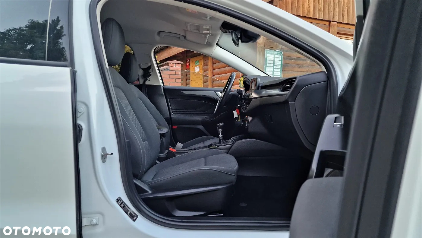 Ford Focus 1.0 EcoBoost Active Business - 12
