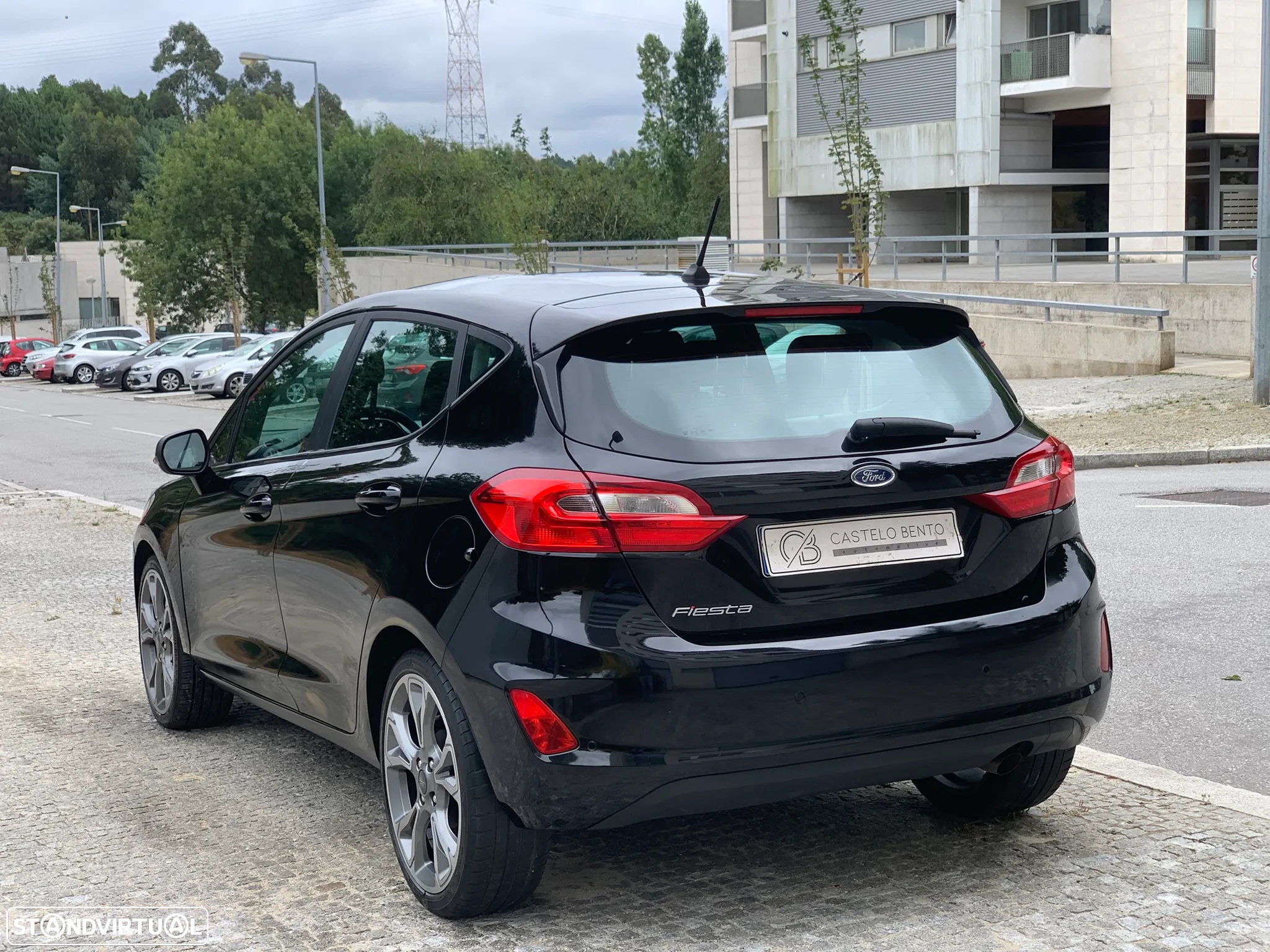 Ford Fiesta 1.0 EcoBoost Titanium - 4