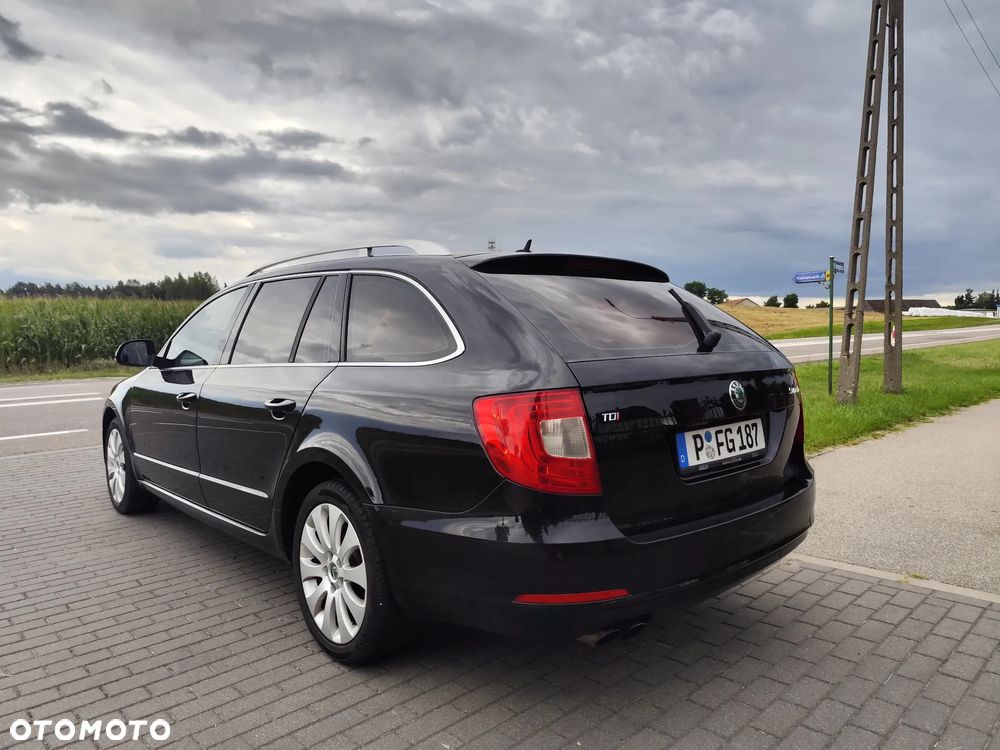 Skoda Superb 2.0 TDI Ambition - 13