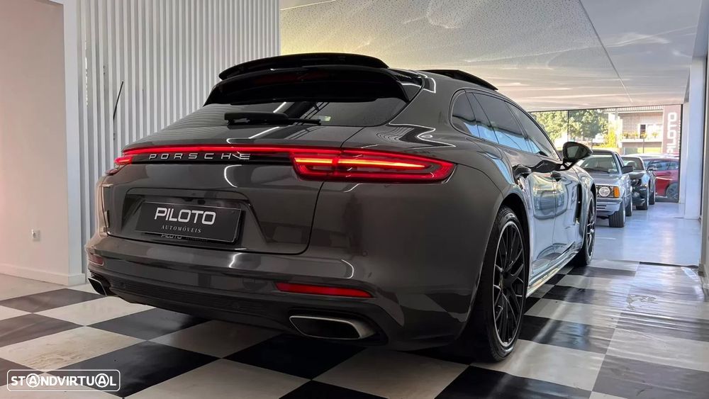 Porsche Panamera Sport Turismo 4 E-Hybrid Platinum Edition - 8