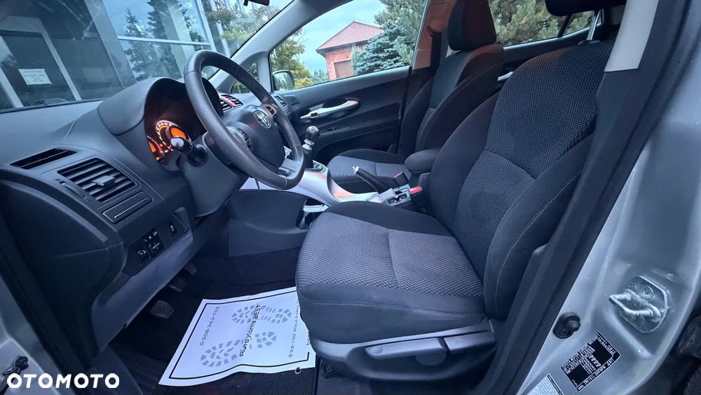 Toyota Auris 1.6 Prestige - 31
