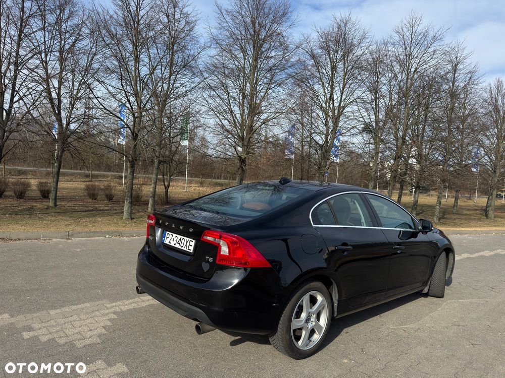 Volvo S60 2.5 T5 - 5