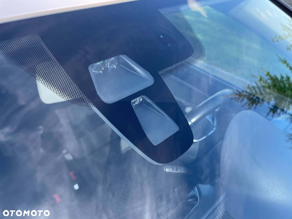 Volkswagen up! (BlueMotion Technology) high - 19