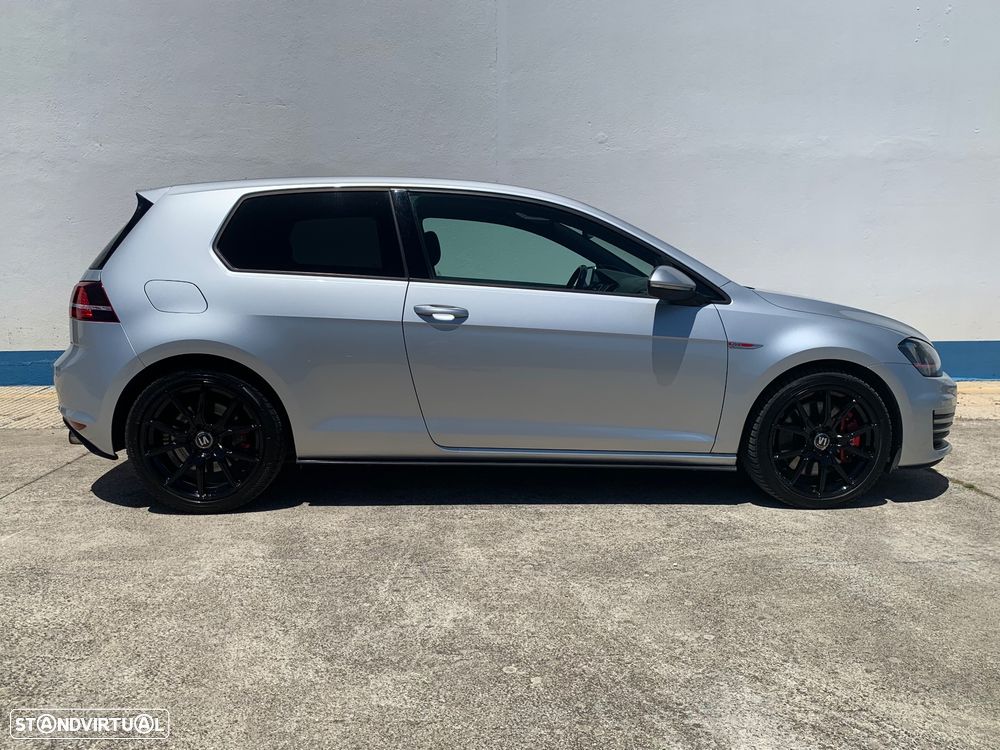 VW Golf 2.0 TSi GTi DSG Performance - 4