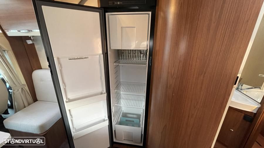 Euramobil Profila RS 720 QB c.central e basculante - 9