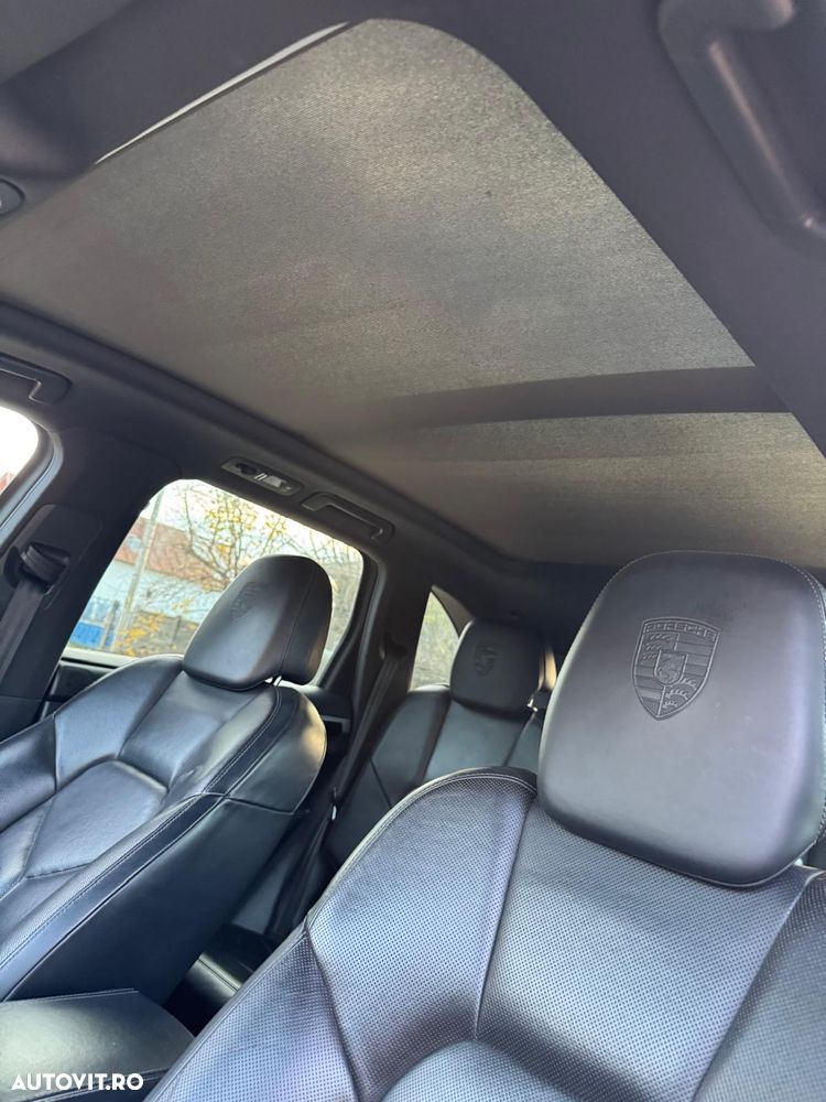 Porsche Cayenne - 14