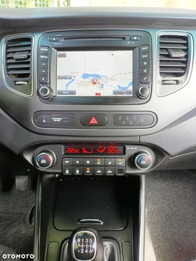 Kia Carens 1.7 CRDi L 7os - 4