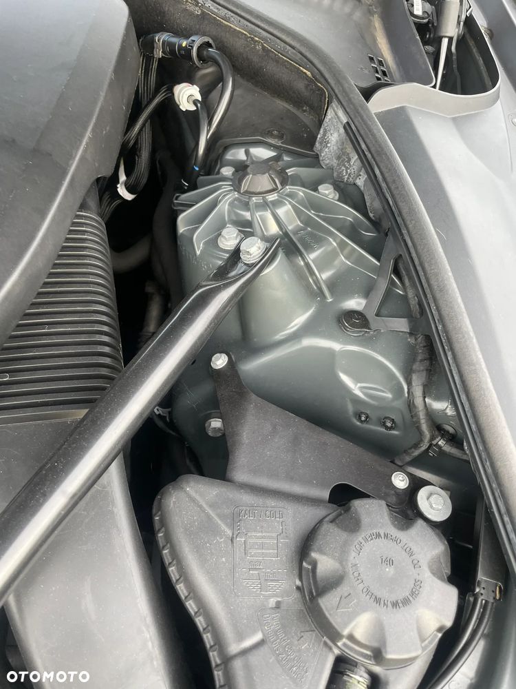 BMW Seria 5 520d - 25