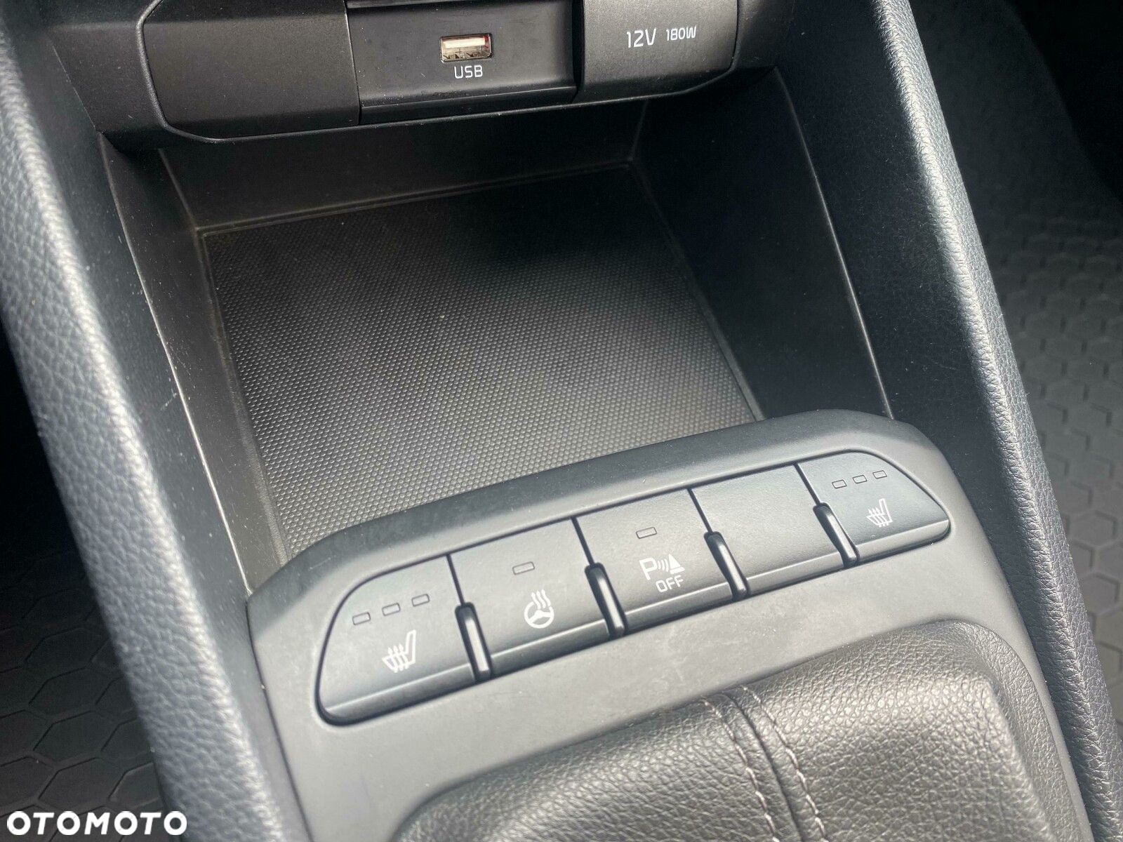 Kia Rio - 24