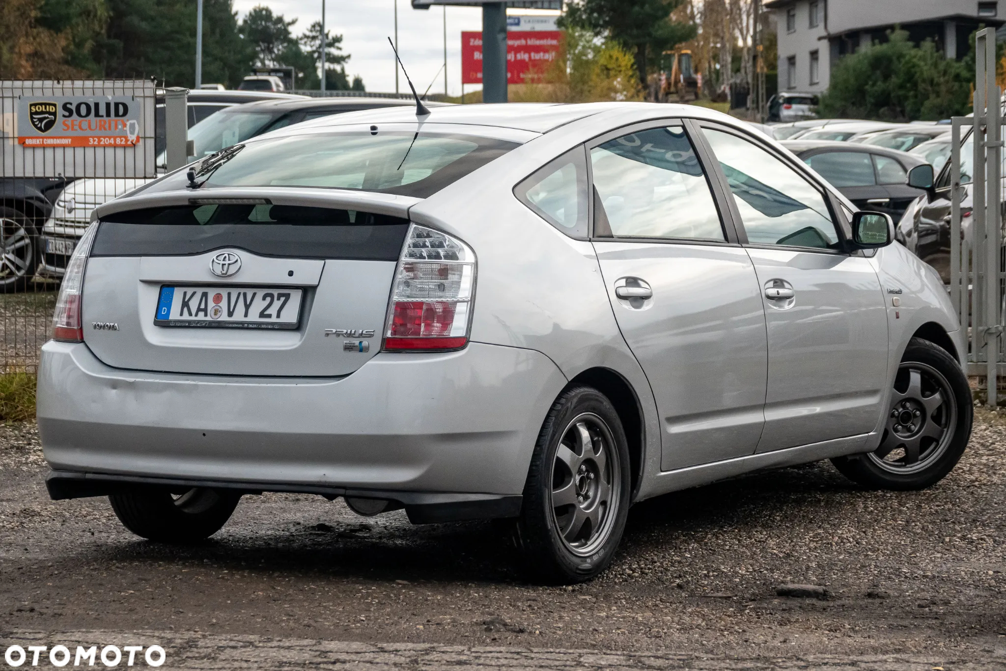 Toyota Prius (Hybrid) Executive - 5