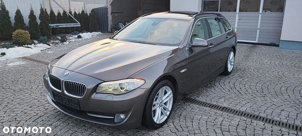 BMW Seria 5 525d xDrive - 1