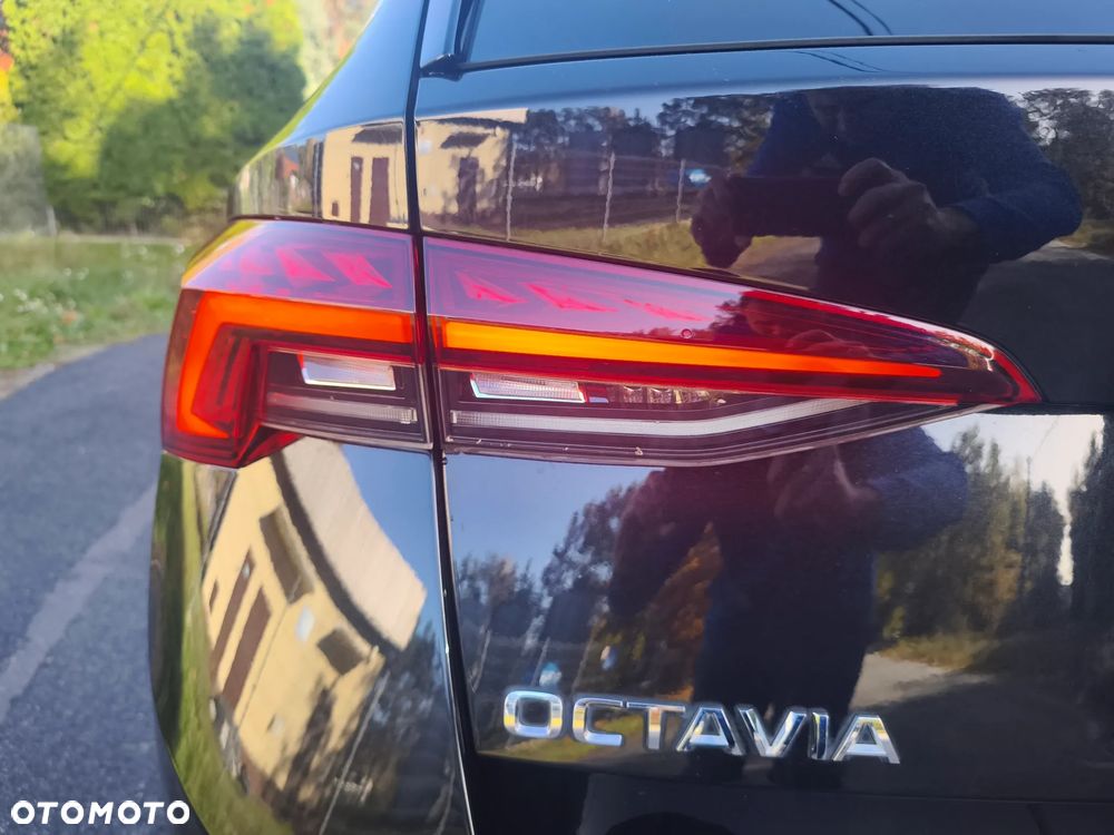 Skoda Octavia 2.0 TDI DSG Selection - 17
