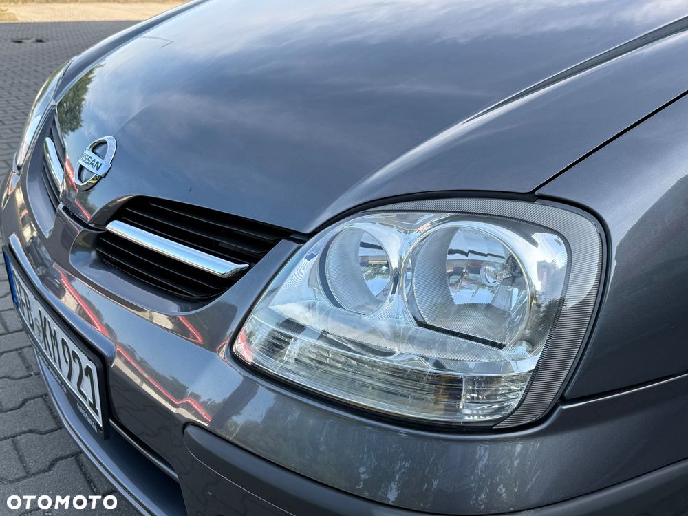 Nissan Almera Tino - 30