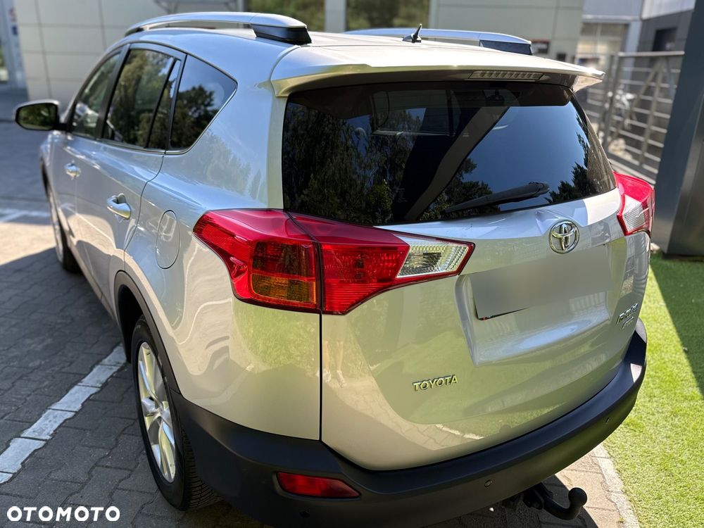 Toyota RAV4 - 8