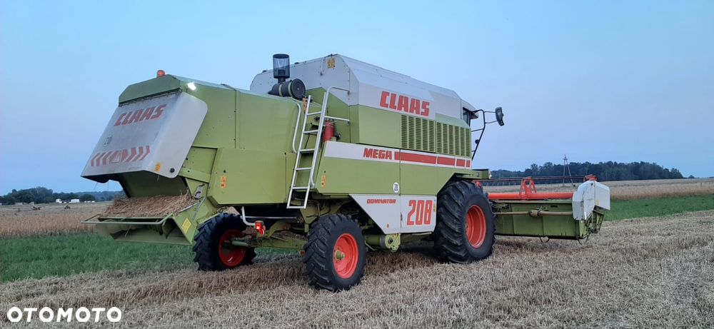 Claas Mega 208 II - 5